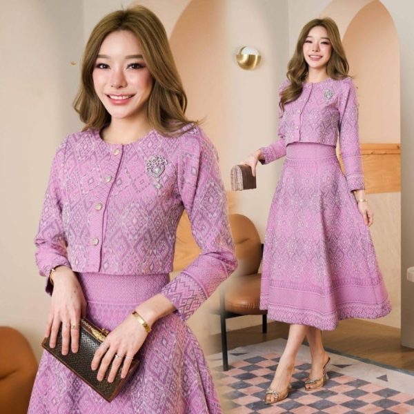 61H2NQILf7L.jpg Women's Two-Piece Jacquard Dress Set, Pink Floral Pattern, Long Sleeve Cropped Jacket with Brooch, Midi A-Line Skirt